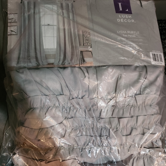 Lush Decor Curtains - Picture 3 of 3